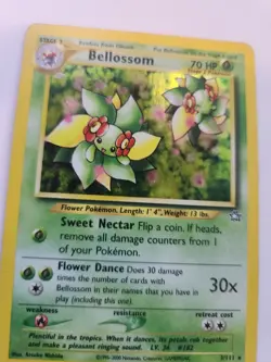 Bellossom Neo Holo Base Pokemon Card WOTC - Image 4