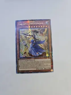 The Iris Swordsoul 1st Edition Quarter Century Secret Rare ROA1-EN0023 Yu-Gi-Oh! - Image 1