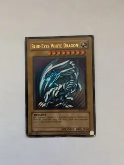 Yugioh Blue-Eyes White Dragon SDK-001 Ultra Rare HP - Image 1