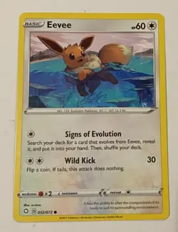 Eevee Pokemon Card Shining Fates Series 052/072 great condition - Image 1