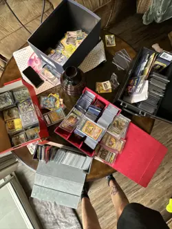 Random 20 Card pokemon lot Bulk, Vintage And Modern Holo Card Guaranteed - Image 4