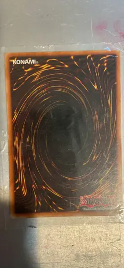 Dark Magician DPYG-EN001 - Yugi - 1st Edition - Image 2