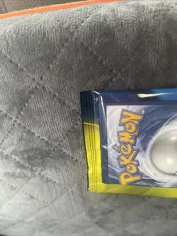 New Pokemon Pressti Prime Packs -8 Cards Per Pack. 2 bonus And 2 Cartes Included - Image 4