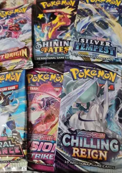 12 Pokemon Booster Packs; Evolving Skies/Celebrations/Shining Fates/Crown Zenith - Image 3