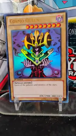 COSMO QUEEN 1st Edition YU-GI-OH Foil Trading Card LCYW-EN160 - Image 1