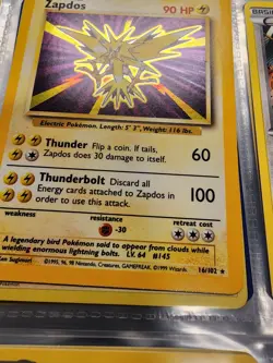 1999 Base Set Zapdos Holo Pokemon Card 16/102 CGC 7 - Image 2