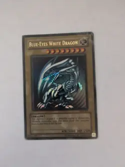 Blue-eyes White Dragon - SDK-001 - Ultra Rare - HP/DMG - Yugioh - Image 1