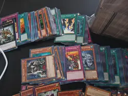 Vintage/Modern Yu-Gi-Oh TCG Card Lot Of 1000+ Cards - Image 5