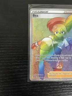 Pokemon TCG Bea Rainbow Rare Vivid Voltage Card 193/185 Near Mint Condition - Image 2