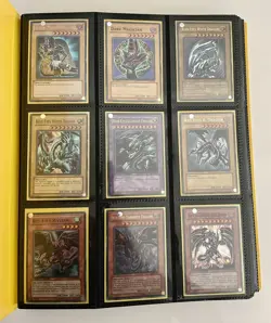 Yugioh Vintage 9 Foil/360 Card Binder Lot Dark Magician Blue-Eyes Red-Eyes 2002 - Image 2