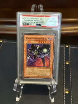 2003 Toon Summoned Skull Yugioh SDP-021 Common 1st Edition PSA 8 - Image 1