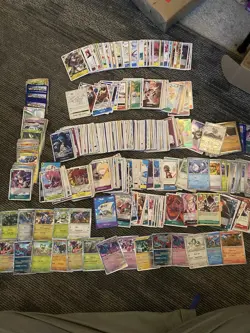 Over 500 Pokemon, One Piece Cards Lot - Holo, Rare, SR - Image 1