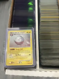 Massive TCG Pokemon 1000+ Cards lot - Image 3