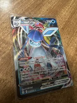 Pokemon Card TCG Glaceon VMAX Evolving Skies 041/203 Holo Ultra Rare Near Mint - Image 4