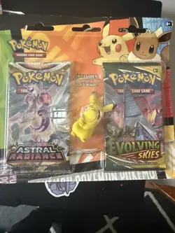 Pokemon TCG Back to School Pikachu Eraser 2-Pack Blister Evolving Skies - Image 1