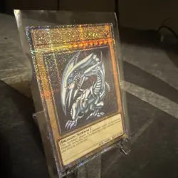 YUGIOH • BLUE-EYES WHITE DRAGON • MP24-EN001 • 1st EDITION • QCR • NEAR MINT - Image 2