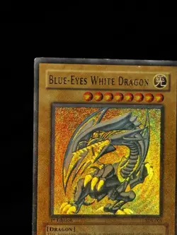 Yu-Gi-Oh! 2002 Blue Eyes White Dragon SDK-001 1st Edition Full Holo Bleed LP - Image 2