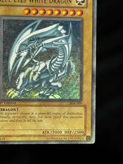 Yu-Gi-Oh! 2002 Blue Eyes White Dragon SDK-001 1st Edition Full Holo Bleed LP - Image 4