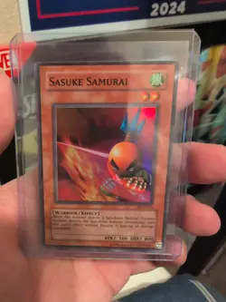 Yu-Gi-Oh! Pharaonic Guardian Sasuke Samurai Super Rare Card PGD-015 LP/ Holo - Image 1