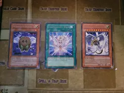 YUGIOH WINGED KURIBOH DP1 NM + LV10 DP1 MP RARE + TRANSCENDENT WINGS CRV 1ST MP - Image 1