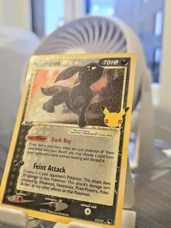 Umbreon Gold Star 17/17 Celebrations Classic Collection Pokemon TCG NM-LP - Image 3
