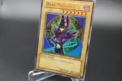 Yugioh Dark Magician LOB-005 1st Edition! Asian English ULTRA RARE - Image 2