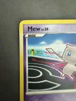 Mew - 10/16 - Pokemon Rumble - Holo Stamped - Pokemon TCG 2009 Vintage - Image 4