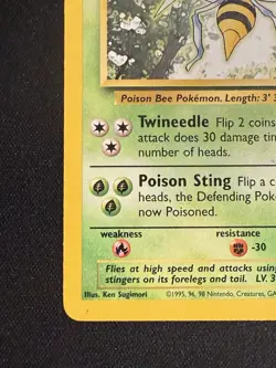 Pokemon TCG Beedrill Card 17/102 Base Set Rare, Unlimited, LP Condition - Image 2