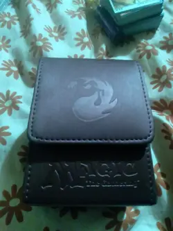 MtG Deck Box Flip Box - Red Mana Maroon Color VG+ - Image 2
