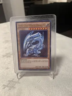 Yugioh 2016 Blue-Eyes White Dragon CT13 EN008 Ultra Rare Mega Tins NM - Image 2