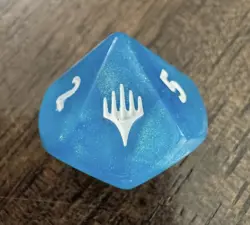 FINAL FANTASY D10 Die, Prerelease, Blue Crystal, Magic, MTG - Image 1