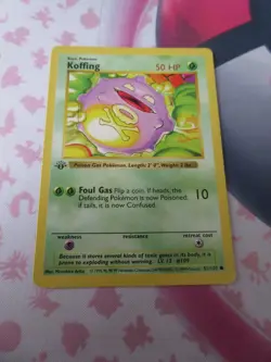 Koffing 51/102 1st Edition Shadowless Base Set Vintage Pokemon Card 1999 WotC - Image 1