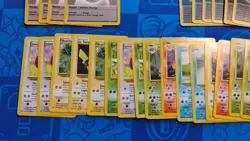 Huge Bulk Lot of 950 Pokemon Cards Vintage 1999 WOTC Base To E Series Plz READ!! - Image 2