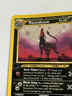 pokemon card HOUNDOOM holographic 2000 Rare 1st edition near Mint - Image 3
