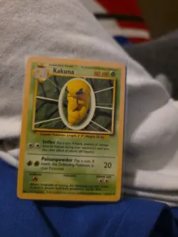 Kakuna 33/102 1st Edition Shadowless Base Set Pokemon Card TCG WOTC 1999 NM - Image 1