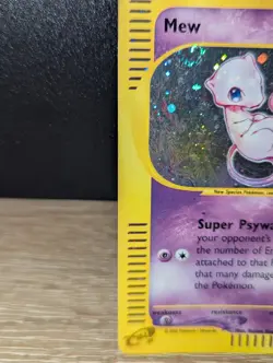 Pokemon TCG Mew Holo Expedition Base Set 19/165 2002 Ultra Rare - Image 3