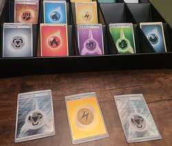 215 Pokemon Energy Cards Lot - NM/LP Bulk for Deck Building & Crafts! - Image 1
