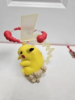 Pokemon Celebrations Pikachu VMAX Premium Collection - FIGURE ONLY - Image 4