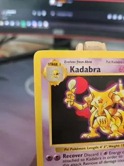 Pokemon Kadabra TCG Uncommon Card 32/102 Shadowless, Base Set, Light Play LP - Image 2