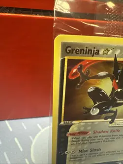 Pokemon Greninja Gold Star SEALED SWSH144 Holo Celebrations NM #8 - Image 4