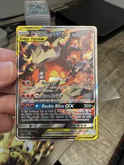 Pokemon TCG Sun and Moon Reshiram Charizard GX Promo SM Black Star - Image 3