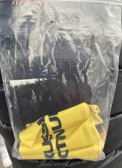 ❌ One Piece x BVB DORTMUND Goodie Bag (Promo Card,Scarf,Stickers) Monkey D.Luffy - Image 2