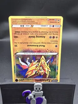 Zamazenta 102/185 Pokemon TCG Vivid Voltage Amazing Rare Near Mint - Image 2