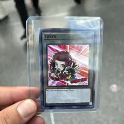 Yu-Gi-Oh! TCG BLACK ROSE Token Akiza NYCC 2025 Exclusive / EDISON TOKEN - Image 2