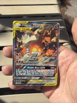 Reshiram & Charizard GX SM201 Promo Card Sun & Moon - Image 1