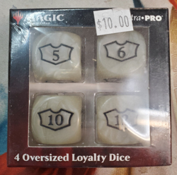 Magic the Gathering 4 Oversized Loyalty Dice White - Image 1