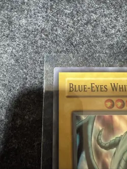 Yu-Gi-Oh! Blue-Eyes White Dragon 1st edition SKE-001 Super Rare - Image 5
