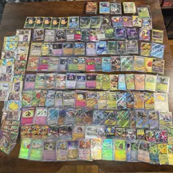 🔥Pokemon Card Lot! Over 200 Cards! No reserve!🔥 - Image 1