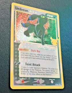 Umbreon Pokemon Celebrations Gold Star Card (2021 NM - 17/17 Clean Pack Fresh) - Image 2