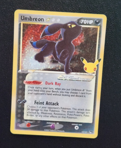 Umbreon Pokemon Celebrations Gold Star Card (2021 NM - 17/17 Clean Pack Fresh) - Image 5